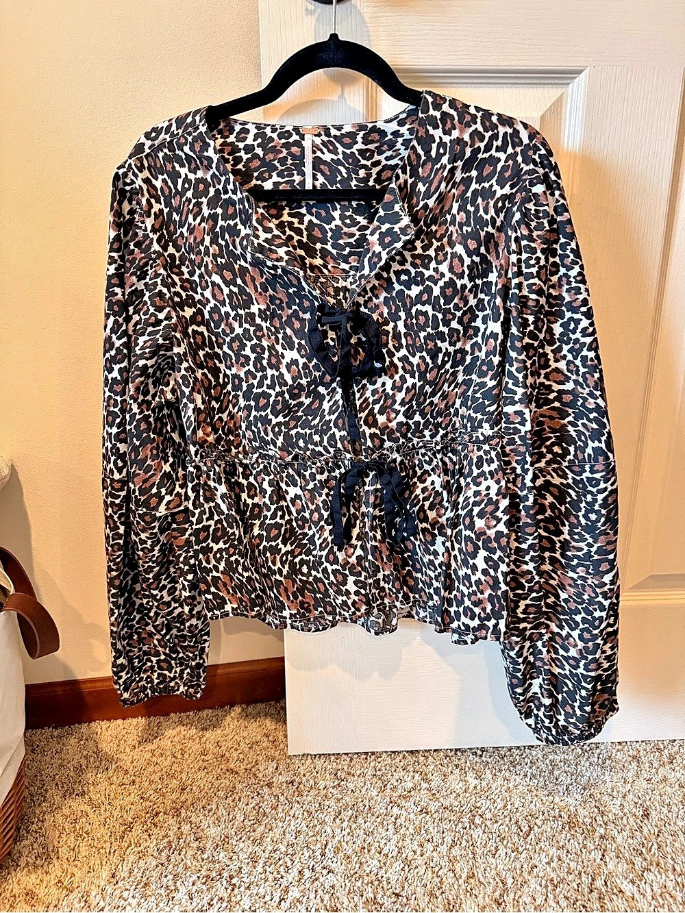 Free People Animal Print Long Sleeve Blouse Size Medium